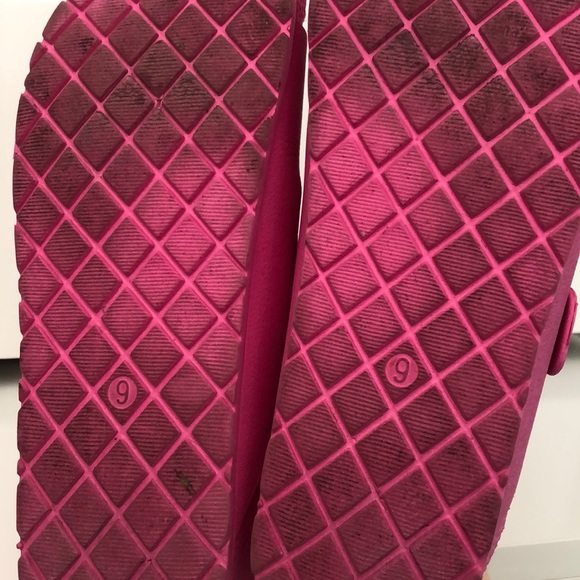 Raspberry pink off brand Birkenstock slide sandals - Picture 4 of 4